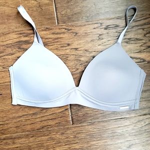 Vince Camuto bra, size 34C